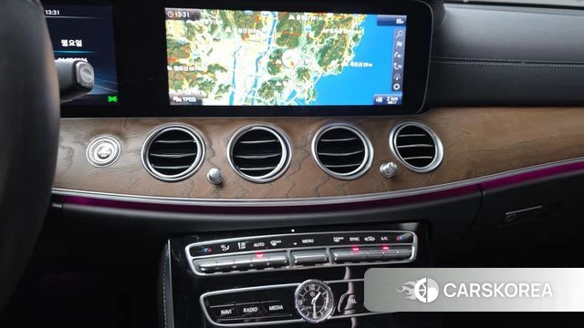 Mercedes-Benz E-Class W213 2019 Белый из Кореи, фото 5