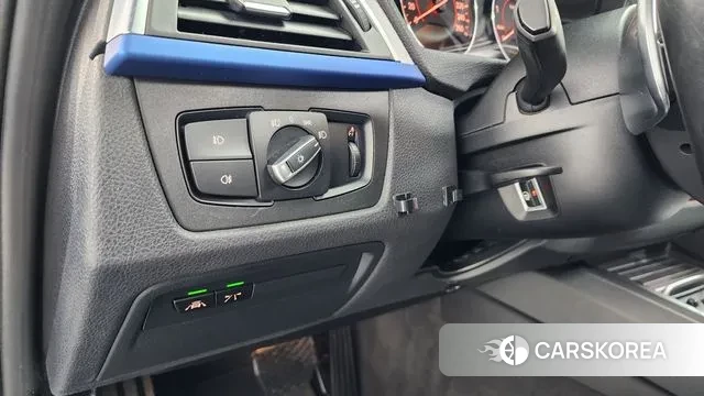 BMW 3 Series (F30) 2018 Синий из Кореи, фото 5