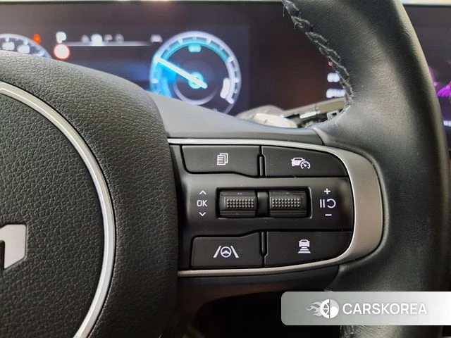 Kia Sportage 5th Generation Hybrid 2023 Белый из Кореи, фото 5