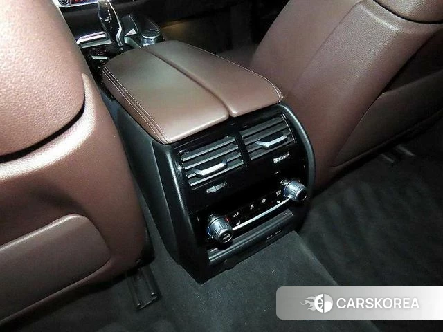 BMW 6 Series GT (G32) 2023 Черный из Кореи, фото 5