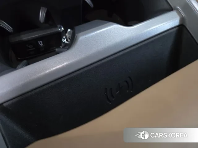 Land Rover Defender (L663) 2025 Черный из Кореи, фото 5