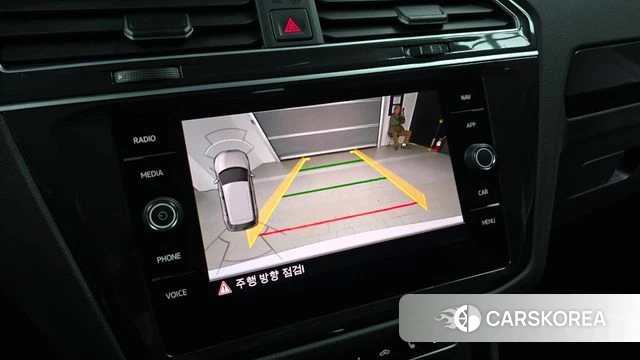 Volkswagen Tiguan second Generation 2020 Белый из Кореи, фото 5