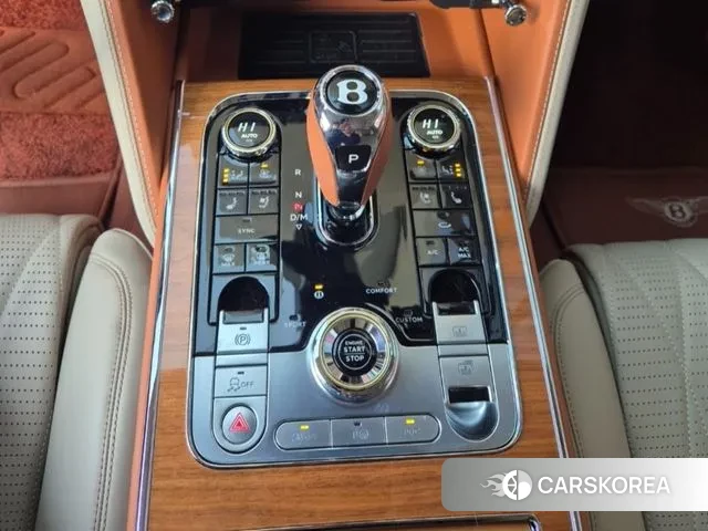 Bentley Flying Spur 3rd Generation 2023 Небесно-голубой из Кореи, фото 5