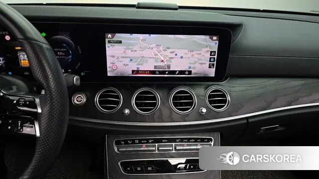 Mercedes-Benz E-Class W213 2021 Белый из Кореи, фото 5