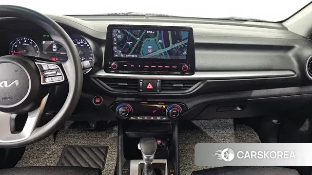 Kia The New K3 2nd generation 2021 Белый из Кореи, фото 5