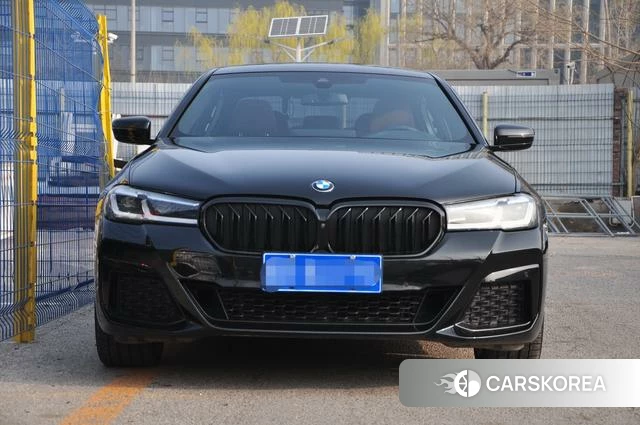 BMW 5 series 2022 Черный из Китая, фото 5
