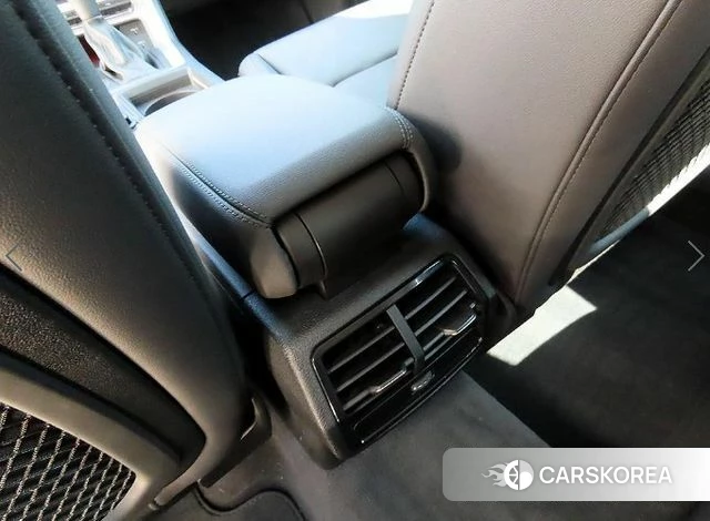 Audi Q3 (F3) 2023 Серый из Кореи, фото 5