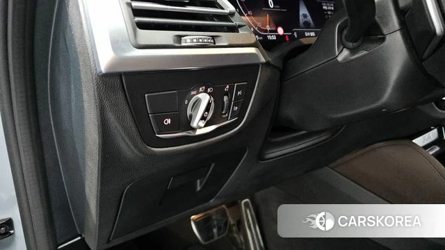 BMW X4 (G02) 2025 Серебристо-серый из Кореи, фото 5
