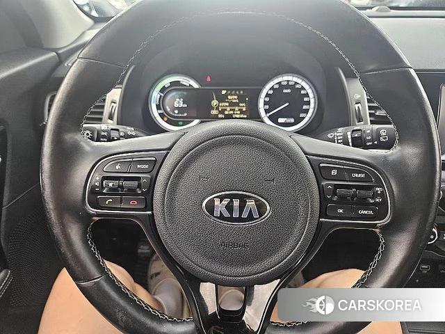 Kia Niro 2018 Черный из Кореи, фото 5