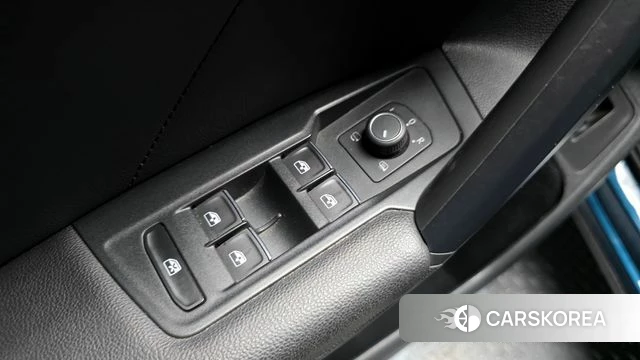 Volkswagen Tiguan second Generation 2021 Синий из Кореи, фото 5