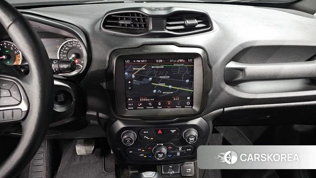 Jeep Renegade 2021 Серебристо-серый из Кореи, фото 5