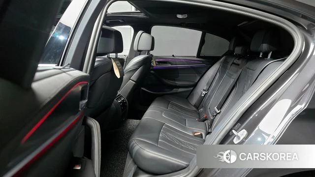 BMW 5 Series (G30) 2023 Серый из Кореи, фото 5