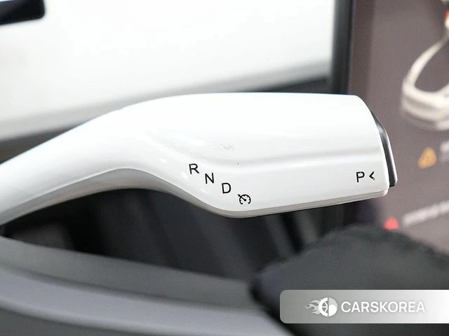 Tesla Model Y 2024 Белый из Кореи, фото 5