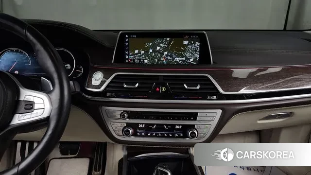 BMW 7 Series (G11) 2018 Небесно-голубой из Кореи, фото 5