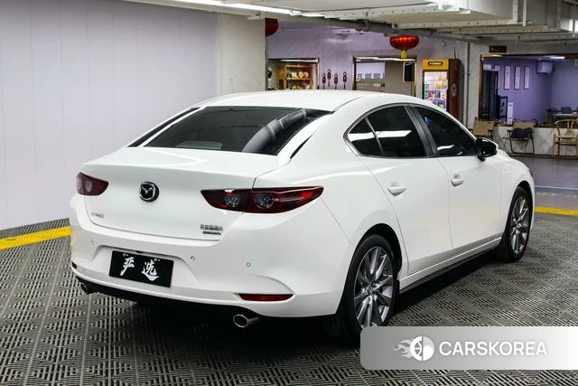 Mazda 3 Angkesaila 2023 Белый из Китая, фото 5