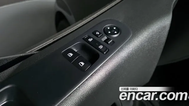 Hyundai Staria 2023 Черный из Кореи, фото 5