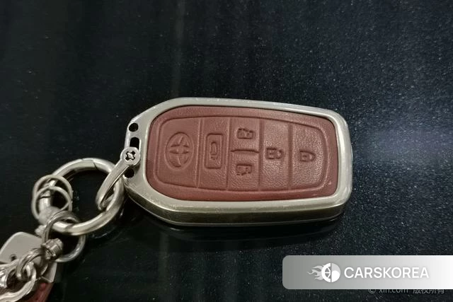 Toyota Grevia 2024 Черный из Китая, фото 5