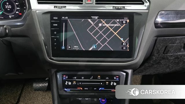 Volkswagen Tiguan Allspace 2022 Белый из Кореи, фото 5