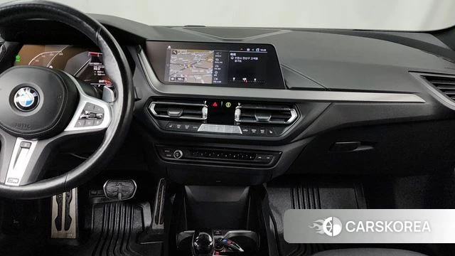 BMW 1 Series (F40) 2021 Белый из Кореи, фото 5