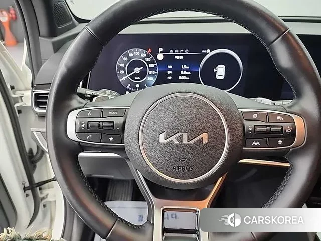 Kia Sportage 5th Generation 2023 Белый из Кореи, фото 5