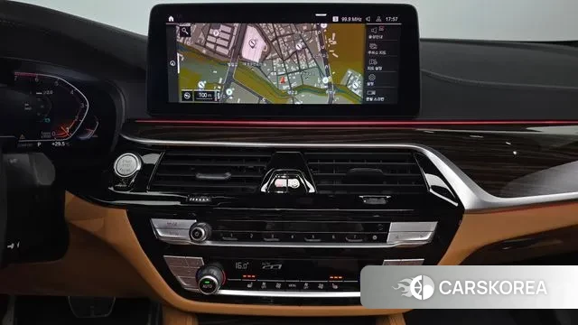 BMW 5 Series (G30) id 2890308 из Кореи 5