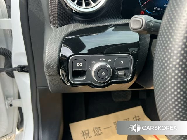 Mercedes-Benz Class A 2023 Белый из Китая, фото 5