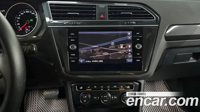 Volkswagen Tiguan second Generation 2020 Белый из Кореи, фото 5