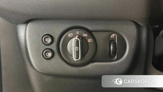 Mini Cooper Clubman 2022 Зеленый из Кореи, фото 5