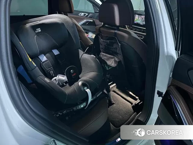 BMW X6 (G06) 2023 Белый из Кореи, фото 5