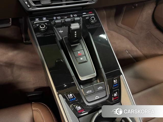 Porsche 911(992) 2024 Цвет тростника из Кореи, фото 5