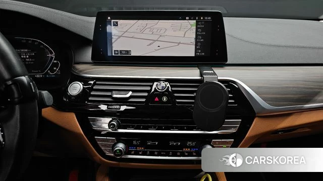 BMW 5 Series (G30) 2019 Белый из Кореи, фото 5