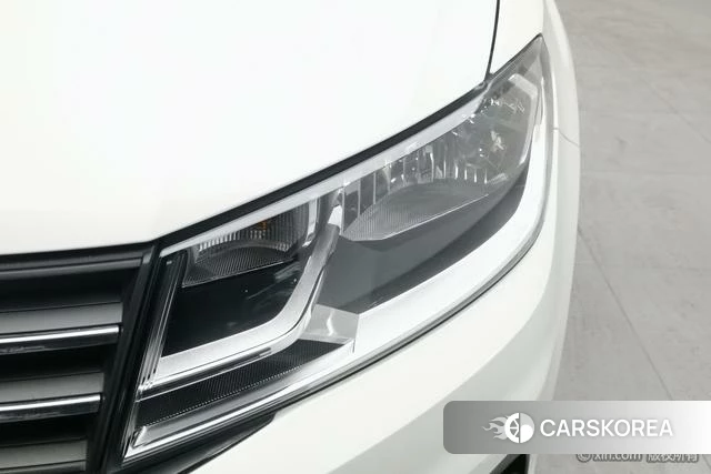 Volkswagen Santana 2022 Белый из Китая, фото 5