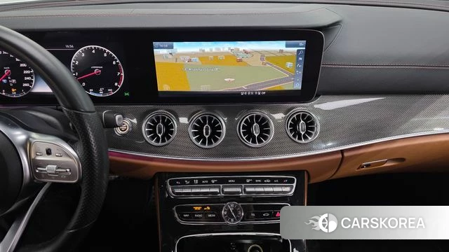 Mercedes-Benz E-Class W213 2018 Белый из Кореи, фото 5