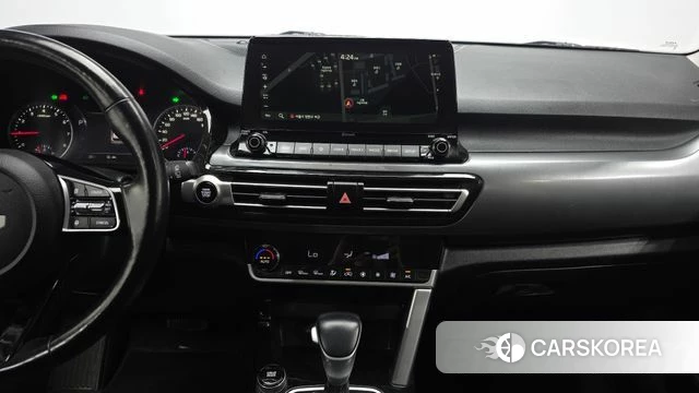 Kia Seltos 2022 Белый из Кореи, фото 5