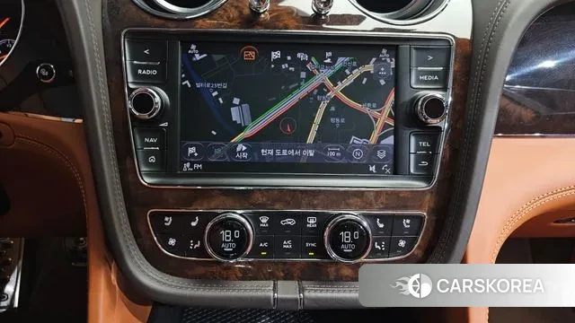 Bentley Bentayga 2020 Белый из Кореи, фото 5