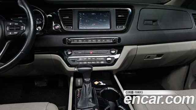 Kia The New Carnival id 2388665 из Кореи 5