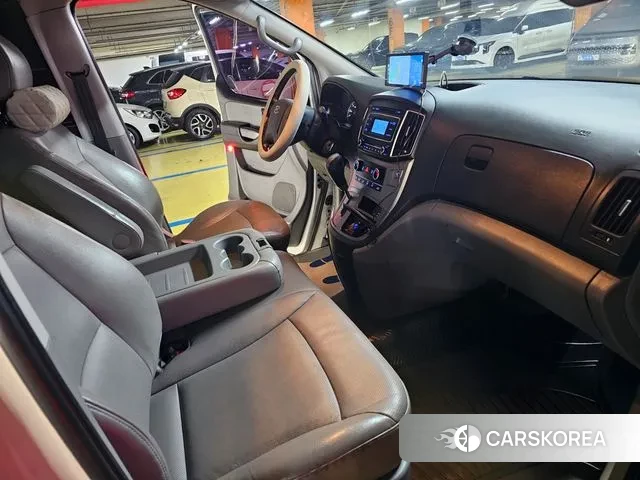 Hyundai The New Grand Starex 2018 Белый из Кореи, фото 5