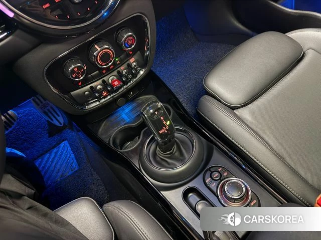 Mini Cooper Clubman 2022 Зеленый из Кореи, фото 5