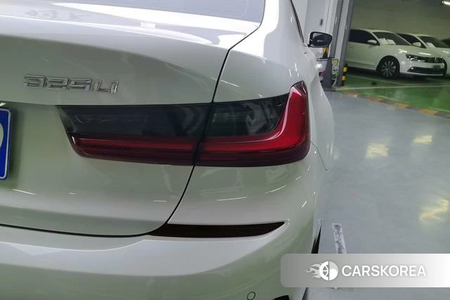 BMW 3 series 2022 Белый из Китая, фото 5