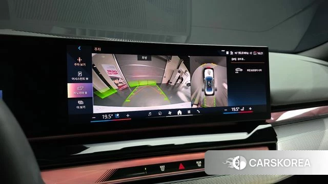 BMW 5 Series (G60) 2025 Белый из Кореи, фото 5