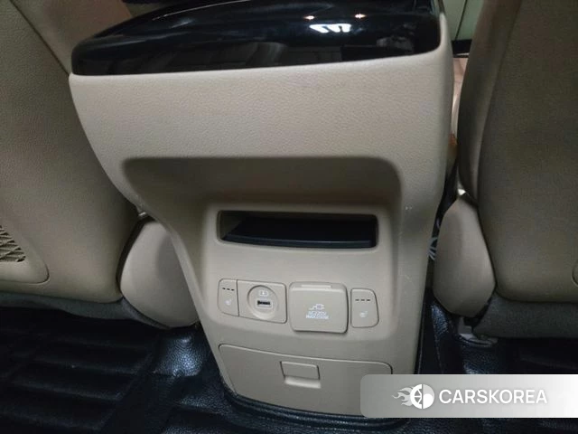 Kia The New Carnival 2018 Жемчужный цвет из Кореи, фото 5