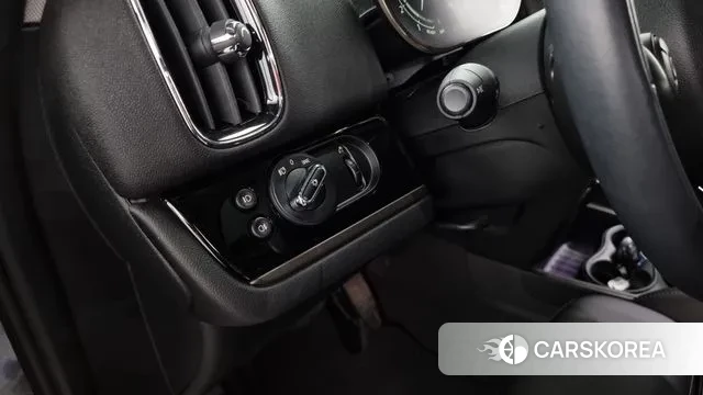 Mini Cooper D Countryman 2020 Серебристо-серый из Кореи, фото 5