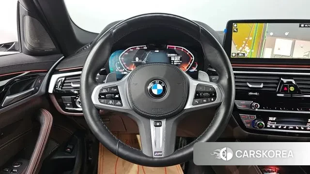 BMW 5 Series (G30) 2023 Белый из Кореи, фото 5