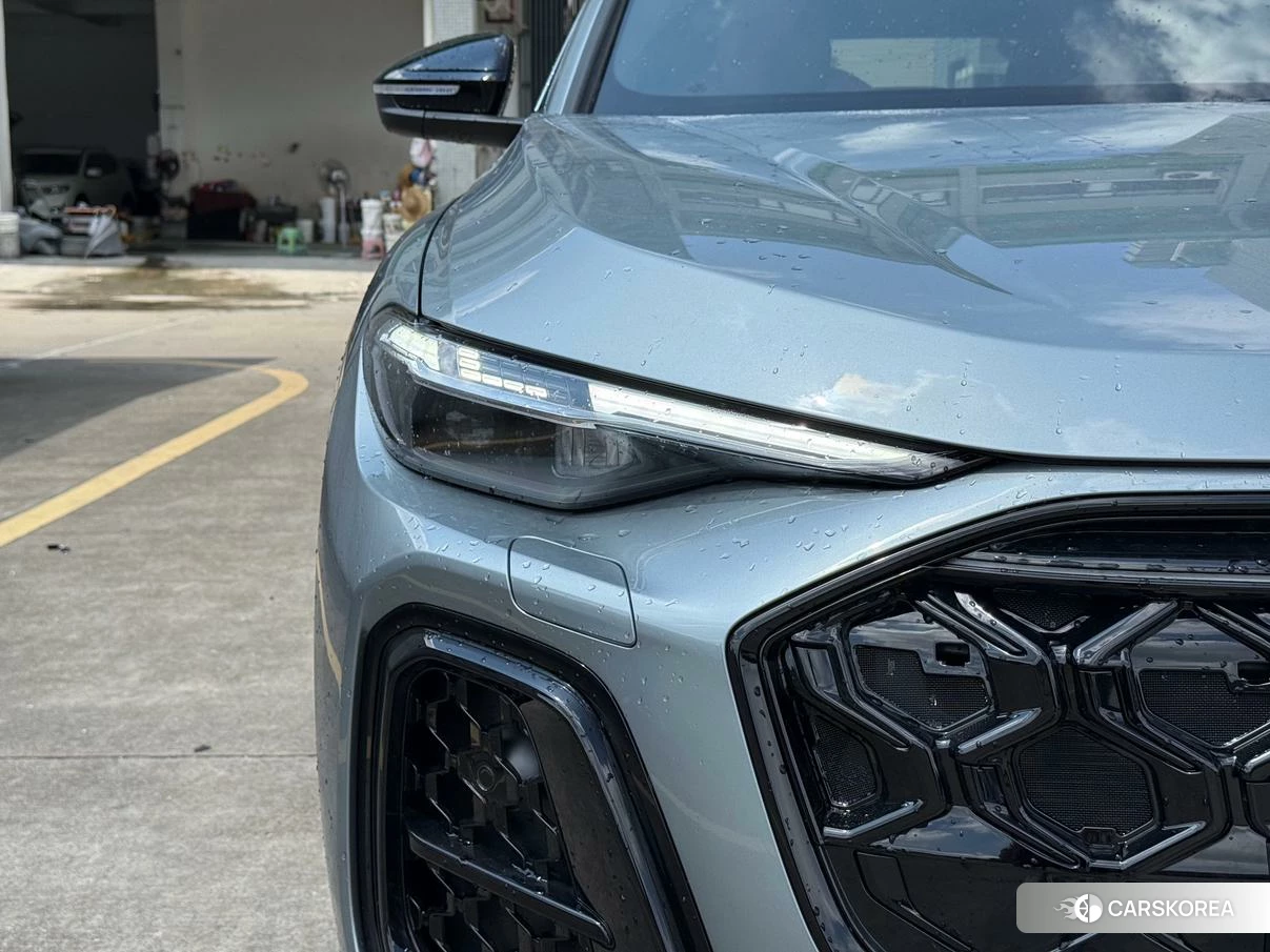 Audi Q5L 2026 Серебристо-серый из Китая, фото 5