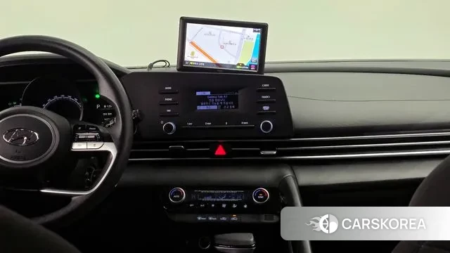 Hyundai Avante Hybrid (CN7) 2021 Белый из Кореи, фото 5