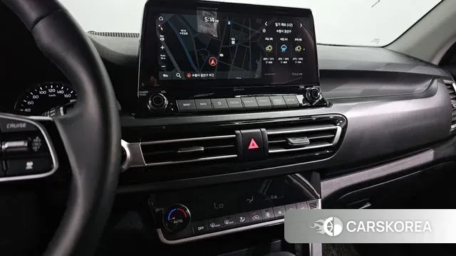 Kia Seltos 2022 Белый из Кореи, фото 5