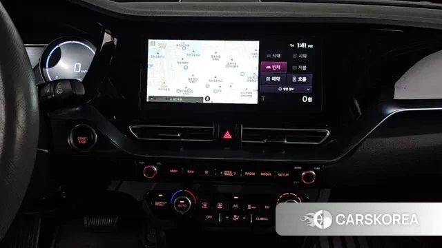 Kia Niro Plus 2022 Белый из Кореи, фото 5