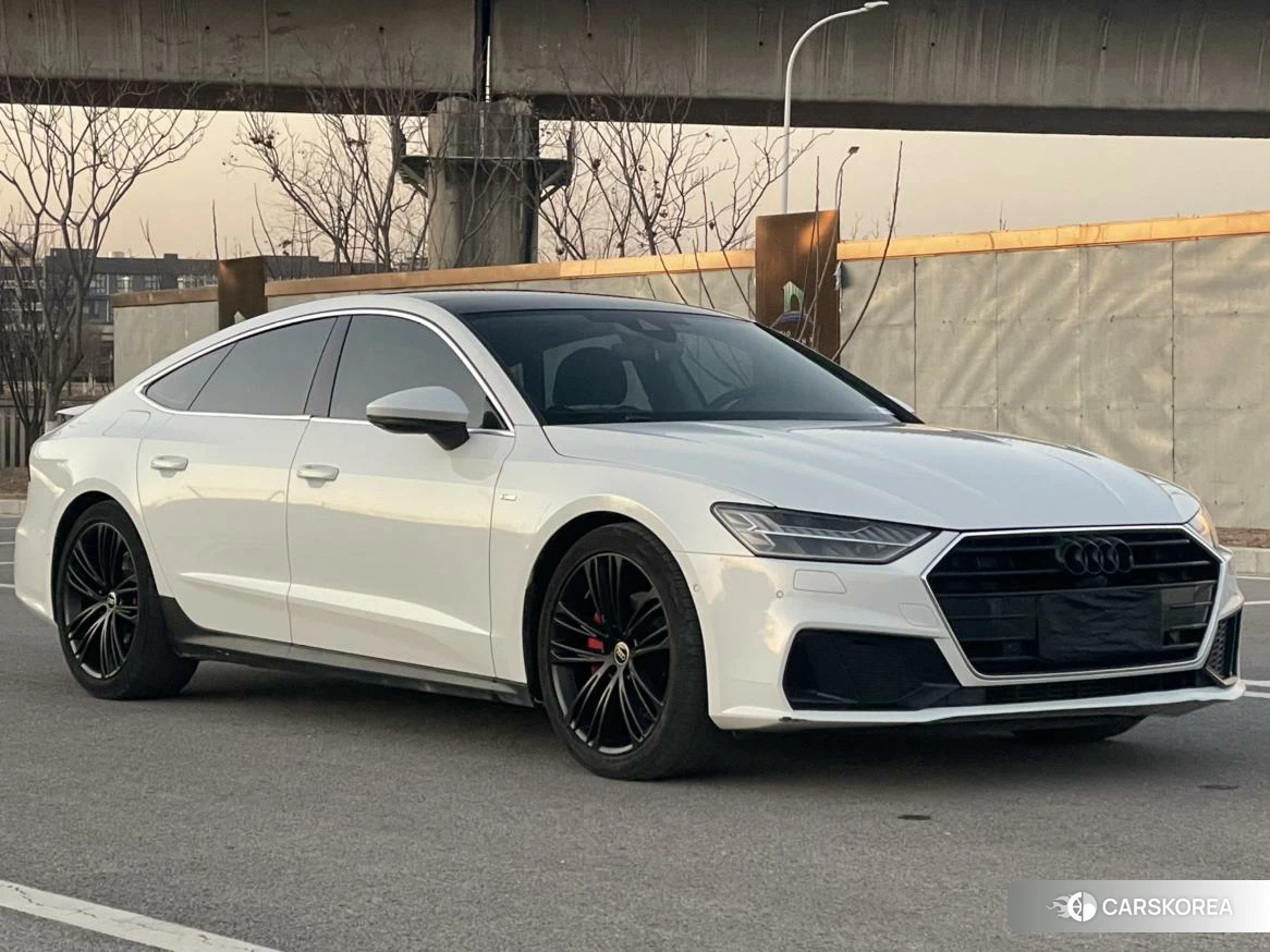 Audi A7 2022 Белый из Китая, фото 5