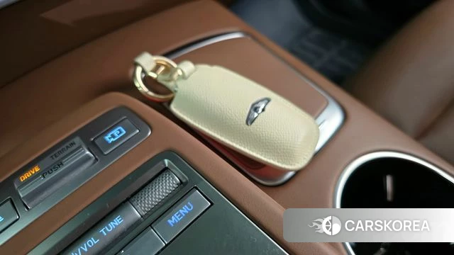 Genesis GV70 2021 Белый из Кореи, фото 5