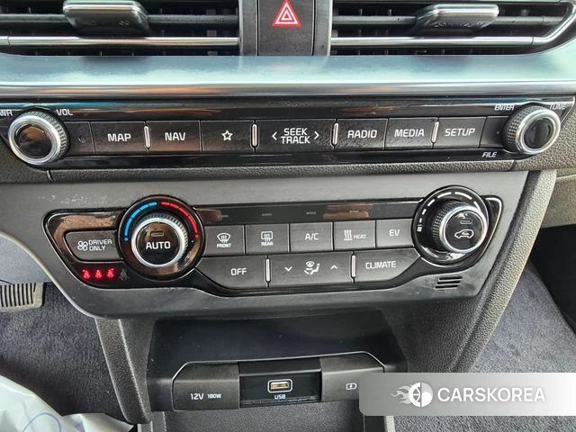 Kia Niro Plus 2023 Серебряный из Кореи, фото 5